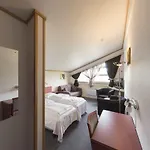 Trolltun & Hotel