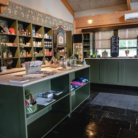 Hotel Trolltun & Dombås