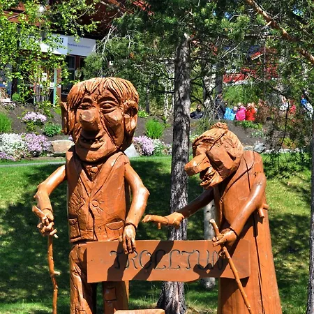 Trolltun & Hotel Dombås