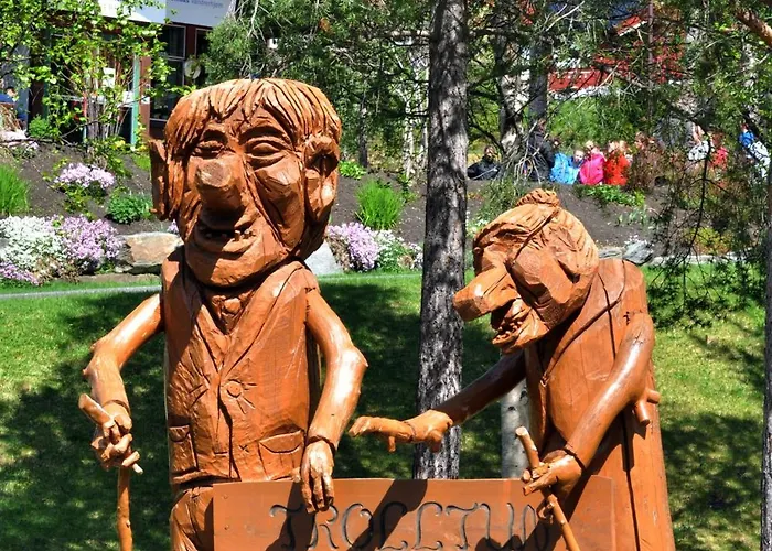 Trolltun & Hotel Dombås