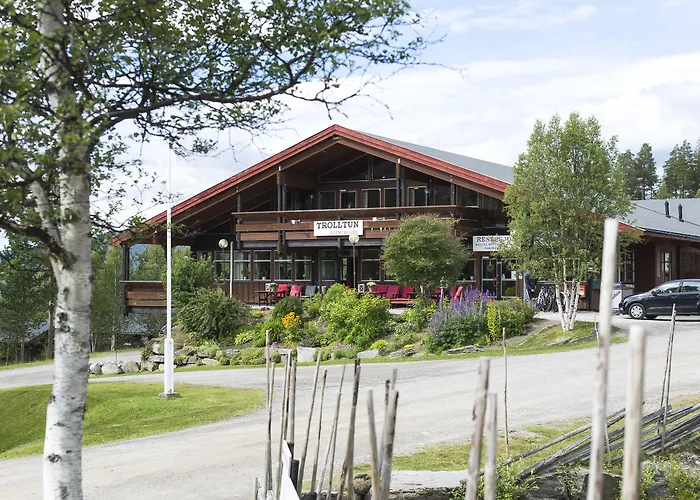 Trolltun & Hotel